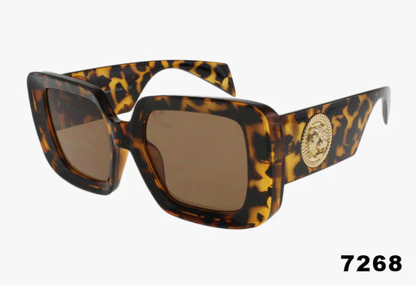 7268 - Wholesale Fashion Oversized Square Metal Emblem Sunglasses