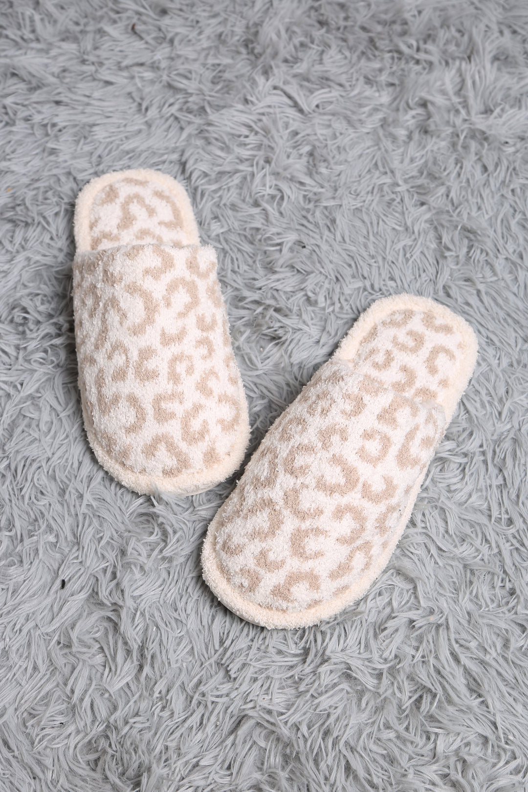 JCL1032 LEOPARD PATTERN LUXURY SOFT SLIPPERS- BEIGE