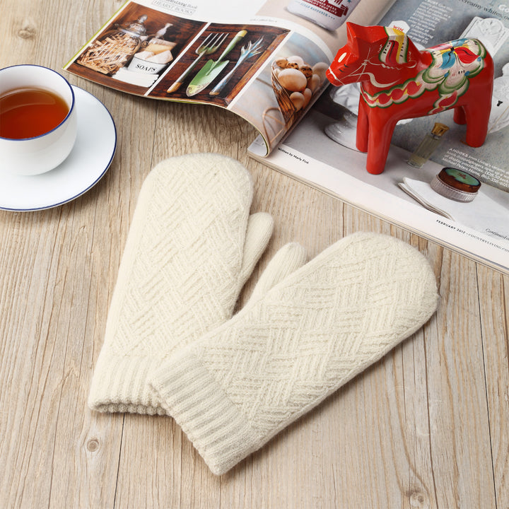 JG733M - One Dozen Toasty Warm Chevron Fleece Lined Knit Mittens Gloves