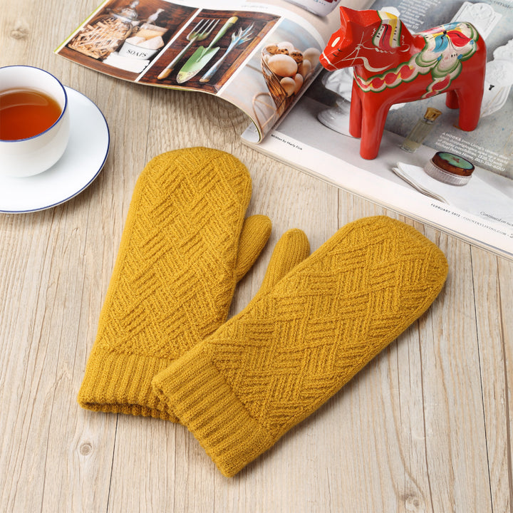 JG733M - One Dozen Toasty Warm Chevron Fleece Lined Knit Mittens Gloves