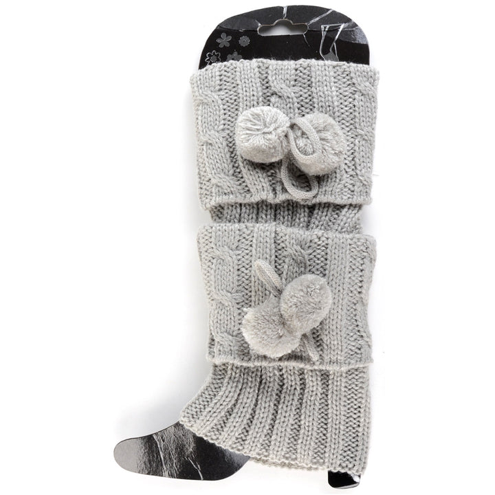 J06 - One Dozen cable knitted w/ pompom