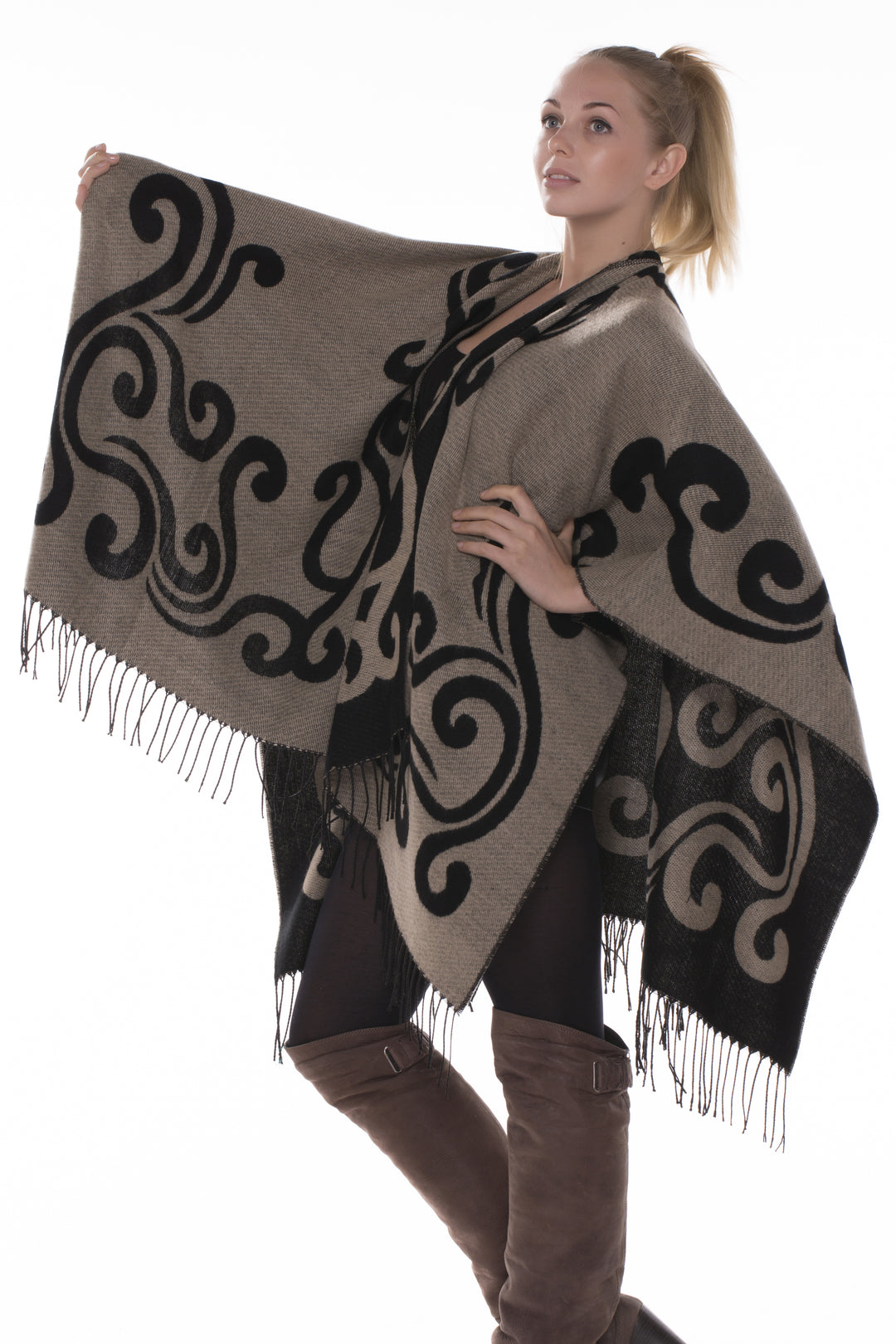 JP105_BEIGE RUANA