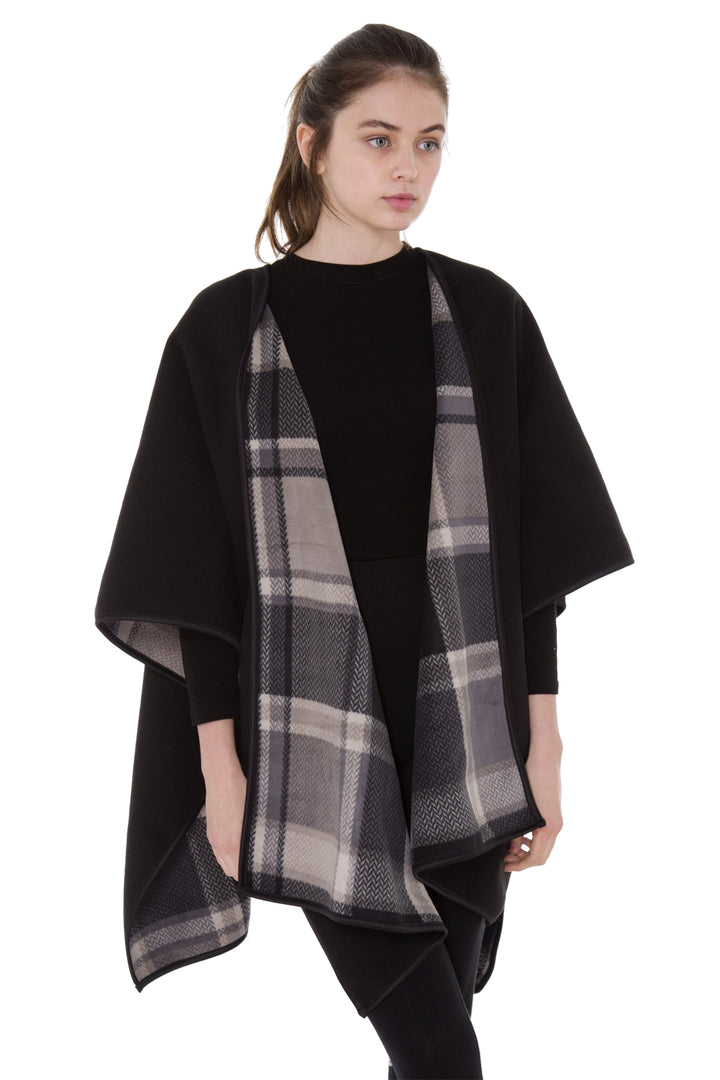 JP1301_BLACK RUANA