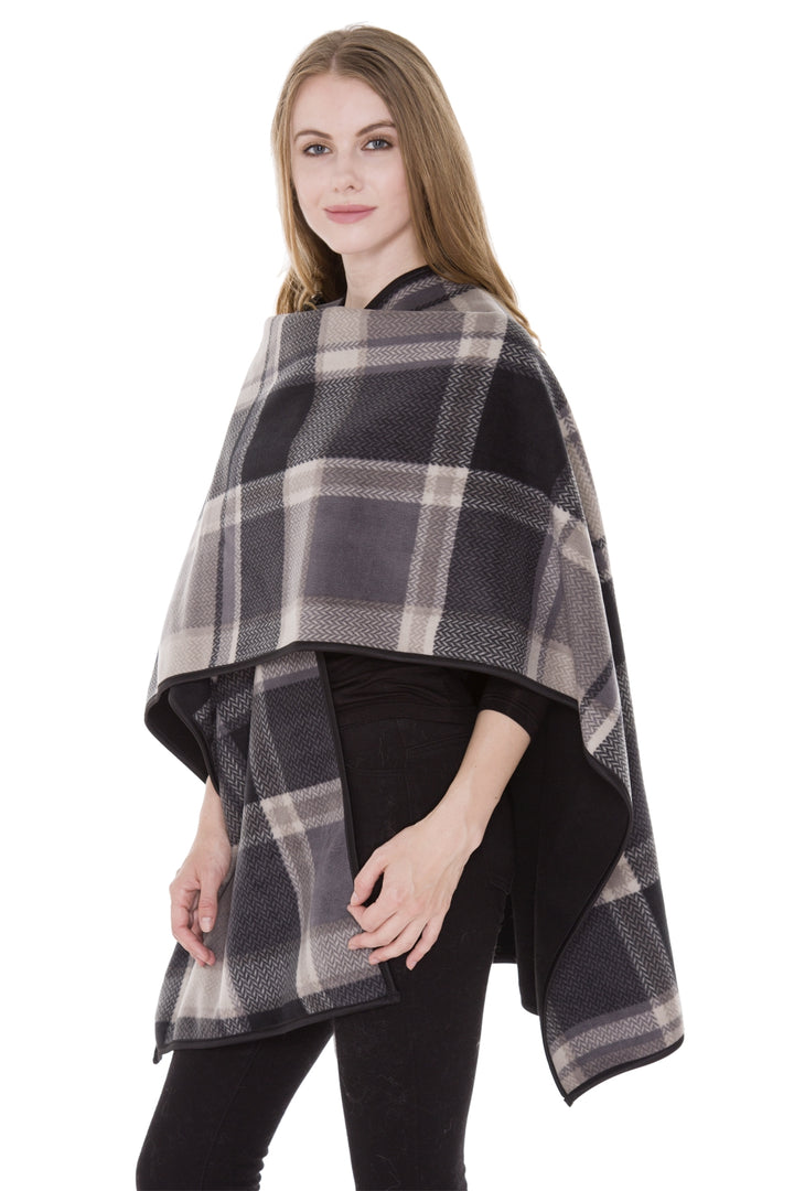 JP1301_BLACK RUANA