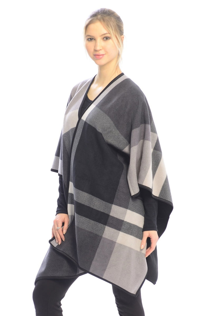JP243_BLACK RUANA